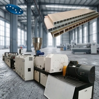 Ligne d'extrusion pour panneaux de porte en composite bois-plastique d'intérieur, panneaux de porte en PVC WPC, machine d'extrusion