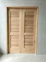 Stores à lamelles horizontales en tilleul peintes et réglables pour chambres à coucher – Utilisation intérieure – Durables, écologiques, garantie 5 ans et plus