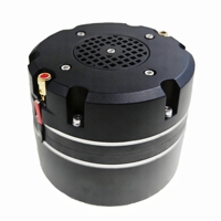 Super tweeter avec un diamètre de diaphragme de 3,5 pouces (89 mm) et une puissance RMS de 400 W