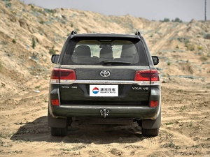 Toyota <span class=keywords><strong>Land</strong></span> <span class=keywords><strong>Cruiser</strong></span> 4000 GX-R 6AT Todoterreno Usado Verificado en China, Gran Lote en Stock para Importadores de Vehículos en Rusia y África - Product Image 5
