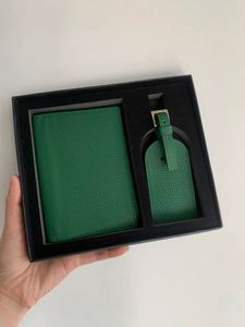 Ensemble fin et élégant de porte-cartes RFID en cuir PU personnalisé, housse de passeport de voyage de luxe pour bagages - Product Image 2