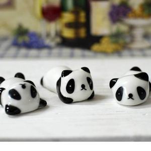 Nuovo Porta Bacchette in Ceramica Stile Panda, Decorazione da Tavola ZAKKA alla Moda - Product Image 1
