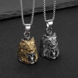 Collier pendentif cloche crâne de loup en acier inoxydable plaqué or, style vintage, bijou cadeau - Product Image 1