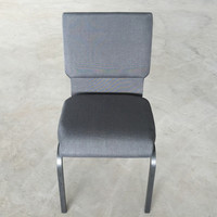 Chaise de banquet empilable en acier durable, vente chaude en gros, pour mariage, hôtel, restaurant, fête, événement, église, salle, salon, parc