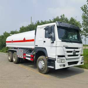 <span class=keywords><strong>Camion</strong></span>-<span class=keywords><strong>citerne</strong></span> Sinotruck Howo 6X4 personnalisé, NEUF, avec pont en acier, 371 ch, transmission manuelle, réservoir de 20 mètres cubes - Product Image 1