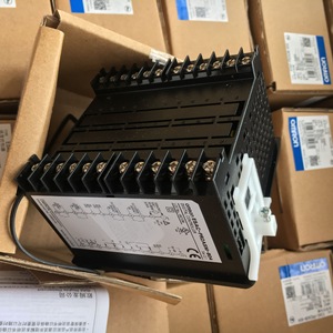   E5AC-PR2ASM-804 ตัวควบคุมดิจิตอล 24 โวลต์ 12 แอมป์ อุปกรณ์อัตโนมัติทางอุตสาหกรรม - Product Image 1