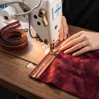 Mini pochette en velours durable pour bijoux avec cordon de serrage, sac à poussière en velours personnalisé avec logo pour accessoires