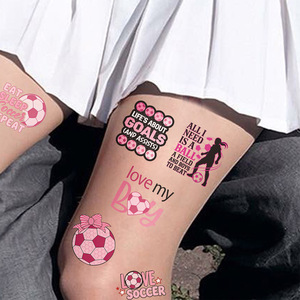 Tatouages temporaires mignons roses sur le thème du football pour le visage et les bras, imperméables, idéaux pour les fêtes de football, les cadeaux d'<span class=keywords><strong>anniversaire</strong></span> et les remplissements de sacs cadeaux - Product Image 6
