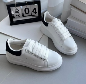 Zapatos de Plataforma Multiusos de Cuero de Lujo 2026 - Cómodos, Antideslizantes, con Suela Gruesa y Diseño Elevado - Adecuados - Product Image 1