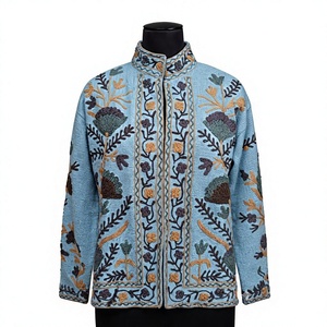 Veste d'hiver courte en laine bleu ciel avec broderie florale Aari du Cachemire et col montant ODM - Product Image 1