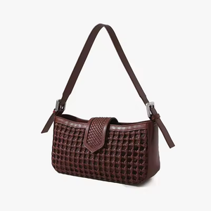 Custom Wholesale Ladies Vintage Genuine Leather Shoulder Crossbody Bags Luxury Armpit Woven Handbags for Women - Product Image 6