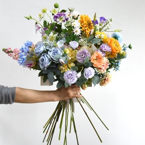 Nuevo Arreglo Floral Artificial <span class=keywords><strong>de</strong></span> Fábrica, <span class=keywords><strong>Camino</strong></span> <span class=keywords><strong>de</strong></span> <span class=keywords><strong>Mesa</strong></span> para Decoraciones <span class=keywords><strong>de</strong></span> Pascua y <span class=keywords><strong>Navidad</strong></span>, Múltiples Colores - Product Image 1