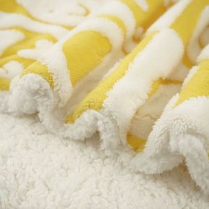 Manta amarilla pequeña, ligera, suave y acogedora, manta para niños, bonita decoración de dormitorio amarillo claro para niños pequeños, adolescentes, niñas y mujeres - Product Image 6