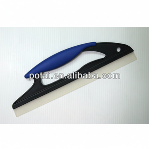 แปรงล้างรถ Potai แบบมีด้ามจับยาวพร้อมที่จ่ายสบู่ในตัว รุ่น BL008 - Product Image 1