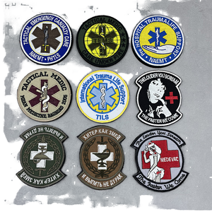 Écusson médical tactique personnalisé Croix Rouge, étoile brodée, patch de sauvetage, style auto-agrippant, thermocollant, en PVC et feutre, broderie personnalisable - Product Image 4