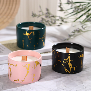 Bougie d'aromathérapie artisanale avec coupelle en céramique, mèche en bois, parfum de luxe créatif et romantique <span class=keywords><strong>rose</strong></span>, senteur artisanale - Product Image 1