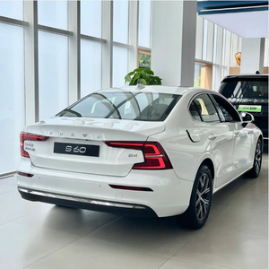 Pour la vente chaude <span class=keywords><strong>Volvo</strong></span> S60 2025 <span class=keywords><strong>voiture</strong></span> <span class=keywords><strong>hybride</strong></span> voitures de taille moyenne 145(197Ps) 5 portes berline 5 places meilleur <span class=keywords><strong>prix</strong></span> en Chine - Product Image 3