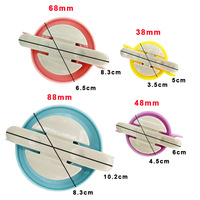 Outils de tissage faits à la main de machine de fabricant de boule de peluche de fil avec la taille simple et la couleur fixe