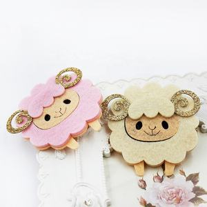 Pince à cheveux coréenne de haute qualité pour enfants, motif mouton de dessin animé en feutre, idéale pour les fêtes et l'usage quotidien - Product Image 2