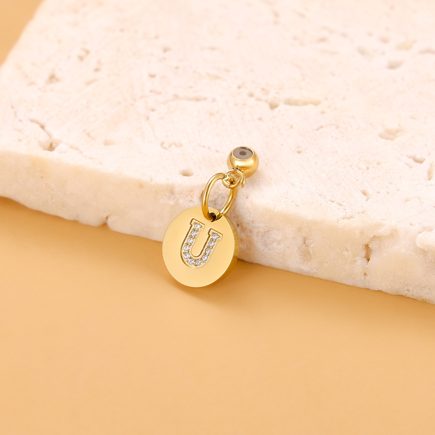 Lettre U (diamètre 1 cm)