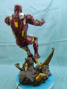 Estatua de Iron Man de Resina Ecológica Personalizada de 55 cm de Altura, Pintada a Mano, Figura de Acción de Marvel, Personaje de Superhéroes de los Vengadores, Regalo - Product Image 4