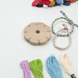 กุมิฮิโมะไม้พร้อมด้ายฝ้ายหลากสี 50 เส้น - Product Image 4