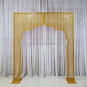 ฉากหลังงานแต่งงานแบบโค้ง ลายตารางหมากรุก ทำจากโลหะแกะสลักลายดอกไม้ ทนทาน เป็นมิตรกับสิ่งแวดล้อม ปรับแต่งได้ - Product Image 2