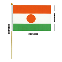 Mini drapeau à main de haute qualité en gros drapeau agitant à la main du Niger avec poteau en bois