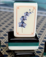 Jeu de Mahjong Série Lotus Sacré – Luxe Moderne, Tuiles en Acrylique Durables pour le Divertissement à Domicile