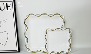 Juego de platos y cuencos cuadrados de <span class=keywords><strong>porcelana</strong></span> blanca de lujo ligera creativa con galvanoplastia dorada - Product Image 6