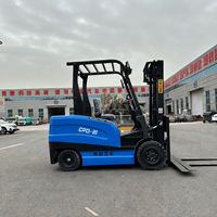 Chariot élévateur électrique de 2 tonnes pour la manutention des palettes, le transport en entrepôt, le déplacement efficace des matériaux en intérieur
