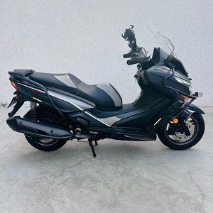 KYMCO Xciting 250 <span class=keywords><strong>Maxi</strong></span> Scooter, Motore Monocilindrico Raffreddato a Liquido da 250cc, ABS e TCS, Ideale per il Pendolarismo Urbano - Product Image 2
