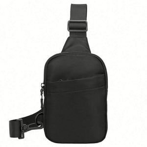 Nueva llegada: Bolso de pecho para hombre, mini bandolera portátil de ocio para viaje - Product Image 1