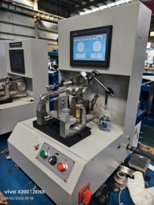 Machine d'équilibrage à courroie pour rotors de moteurs de drones UVA, capable de supporter une charge de 0,5 kg pour des rotors d'un diamètre de 160 mm ou moins. - Product Image 6