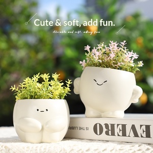 <span class=keywords><strong>Maceta</strong></span> de Resina <span class=keywords><strong>con</strong></span> <span class=keywords><strong>Cara</strong></span> de Dibujos Animados, Adorable Mini <span class=keywords><strong>Maceta</strong></span> para Suculentas y Flores, para Escritorio, Suelo, Oficina, Decoración de Jardín, Regalo Estilo Kawaii - Product Image 1