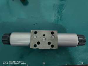 2040533 Contrôle 12V et 24V pour pompe hydraulique A4VG28/40/56/71 - Product Image 3