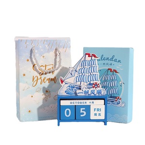Joli calendrier de bureau en bois avec inscription de motivation en forme de canard, calendrier perpétuel rouge pour la décoration de bureau - Product Image 5