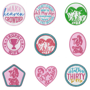 Patch brodé thermocollant <span class=keywords><strong>Trophy</strong></span> Wife, motif cercle 'Talk Thirty to Me', 3 pouces, 'Make Heaven Crowded', rose - Product Image 1