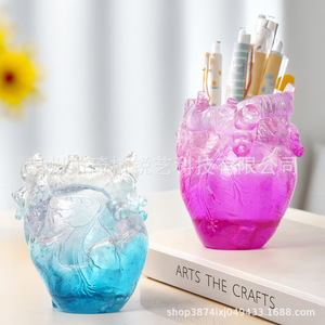 Portalápices de resina en forma de corazón, decoración creativa transparente azul para escritorio, regalo para el hogar y la oficina - Product Image 2