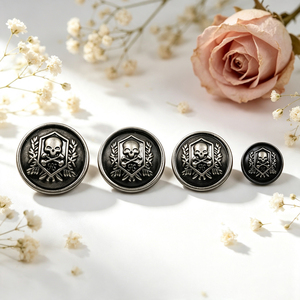 Botones Redondos con Relieve 3D de Calavera Plateados en Negro Estilo Antiguo, Botones con Vástago para Abrigos, Jeans y Accesorios de Ropa - Product Image 3