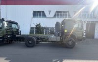 2025 Новое дизельное шасси для грузового автомобиля Sinotruk Howo 4x4 290hp с шинами 14. 00r20