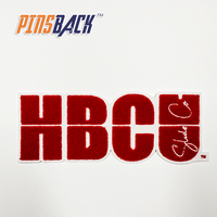 Écussons 3D personnalisés en chenille avec support brodé à coudre, bordure découpée à chaud, motif lettre rouge et ours pour uniformes et chapeaux