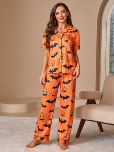 Pyjamas imprimés pour femmes en gros pour Halloween, haut à manches courtes et pantalon long, vêtements de nuit confortables pour femmes pour les fêtes et la maison - Product Image 3