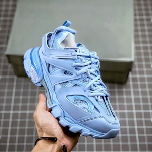 Trending Designer Sporty Sports Sneakers Luxury Track <b>Trainers</b> Chunky Anti-Slip Mesh Spring Youth Night Running Wholesale - Product Image 4