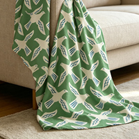 Couverture polaire douce et confortable en flanelle à imprimé colombes vert sauge et blanches pour canapé, lit, décoration esthétique de la maison, toutes saisons