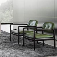 Chaise longue italienne moderne à dossier haut en bois pour une place Chaise longue en cuir véritable pour le salon