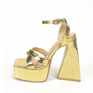 Sandalias de Tacón Súper Alto con Plataforma Impermeable y Punta Cuadrada Dorada, Estilo Europeo y Americano, Sexy, Verano 2024 - Product Image 6
