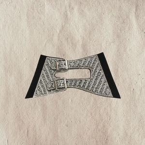 Pegamento superior de zapatos de cristal de grado blanco en zapatos de sandalia como decoración Venta caliente - Product Image 1