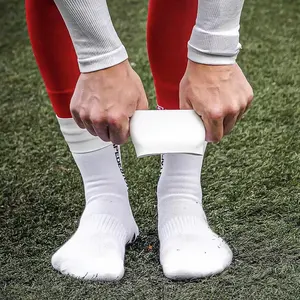 Lot de 2 sangles de maintien pour protège-tibias de football avec coussinets en silicone – Bandes pratiques pour le football, la course et le cyclisme - Product Image 5