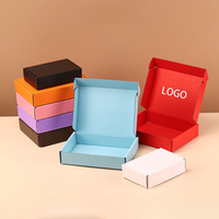 Échantillon gratuit de boîte de livraison pliable en carton ondulé personnalisée, emballage écologique pour vêtements avec logo personnalisé